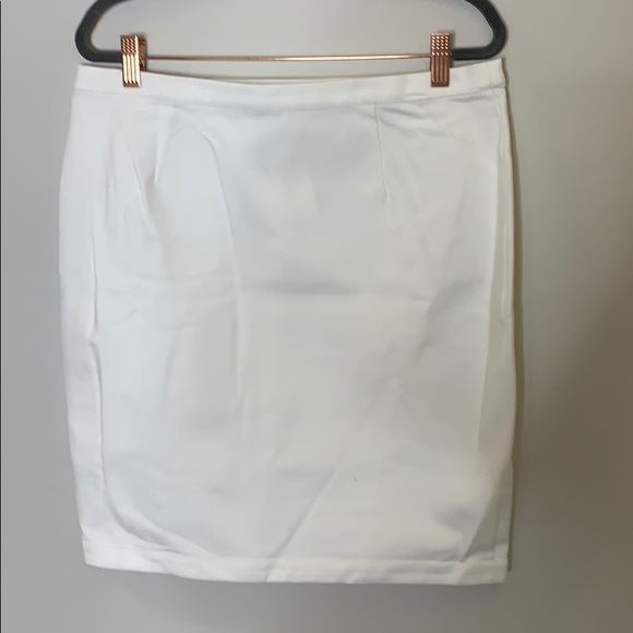 *SALE* NWT CUPCAKES & CASHMERE White Asymmetrical Skirt - Picture 6 of 10